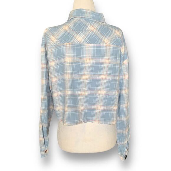 Timing Women's Blue Plaid Flannel Cropped Long Sleeve Button Down Shirt Small - Picture 3 of 11